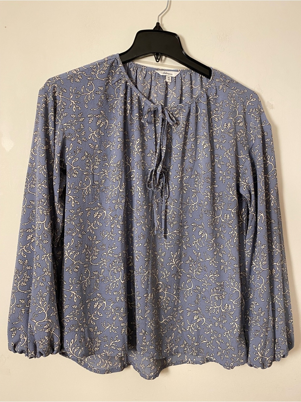 Tie-Neck Floral Blouse in Dusty Blue Long sleeve - Picture 4 of 9